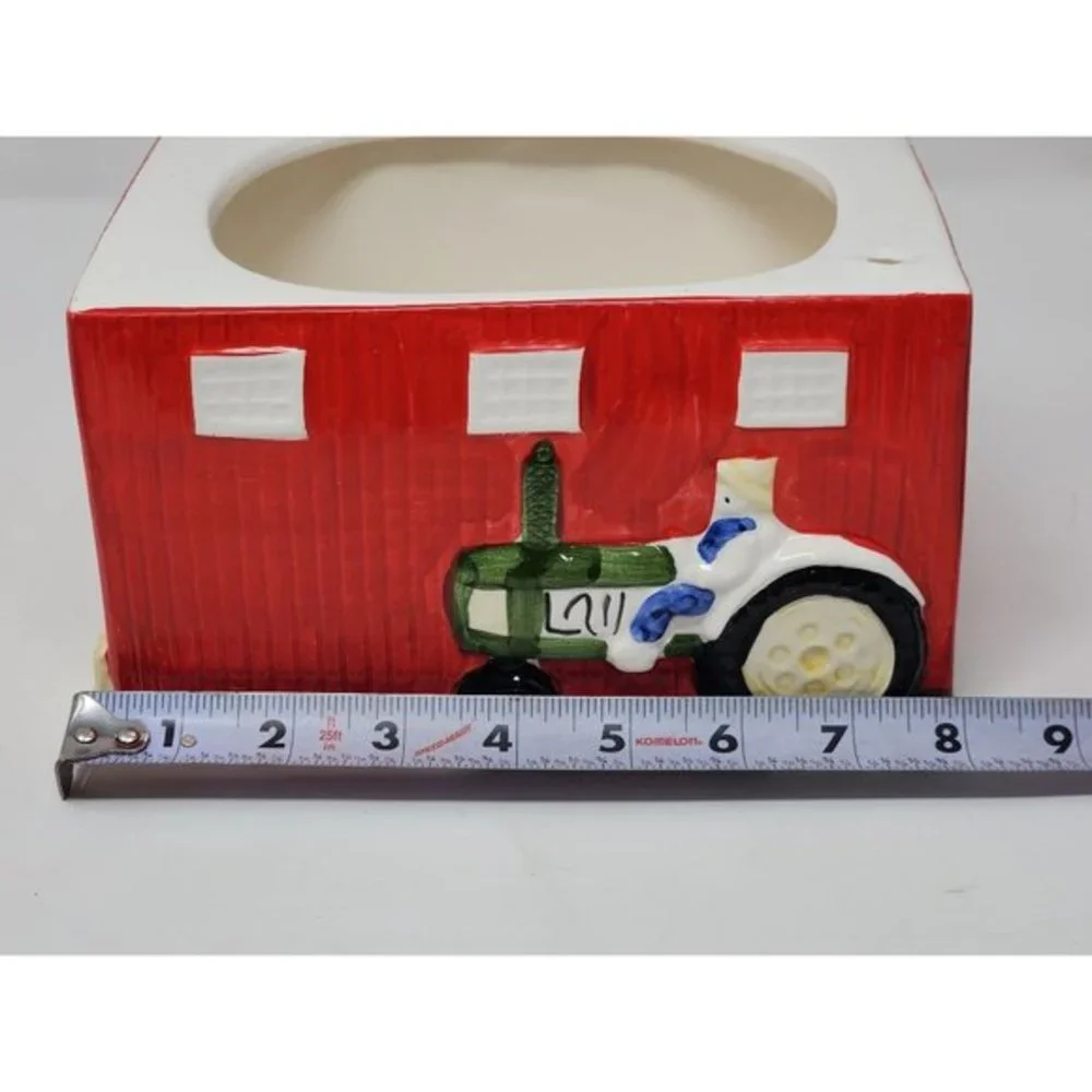 AMC NY‎ NY Red Barn Cookie Jar With Silo Makes Talking Animal Sounds